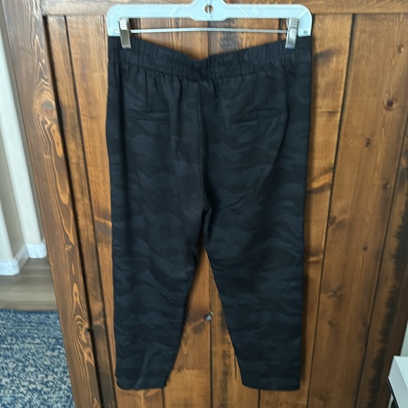 Venti 6 Polyblend Camo Pants, Size M - Picture 3 of 10